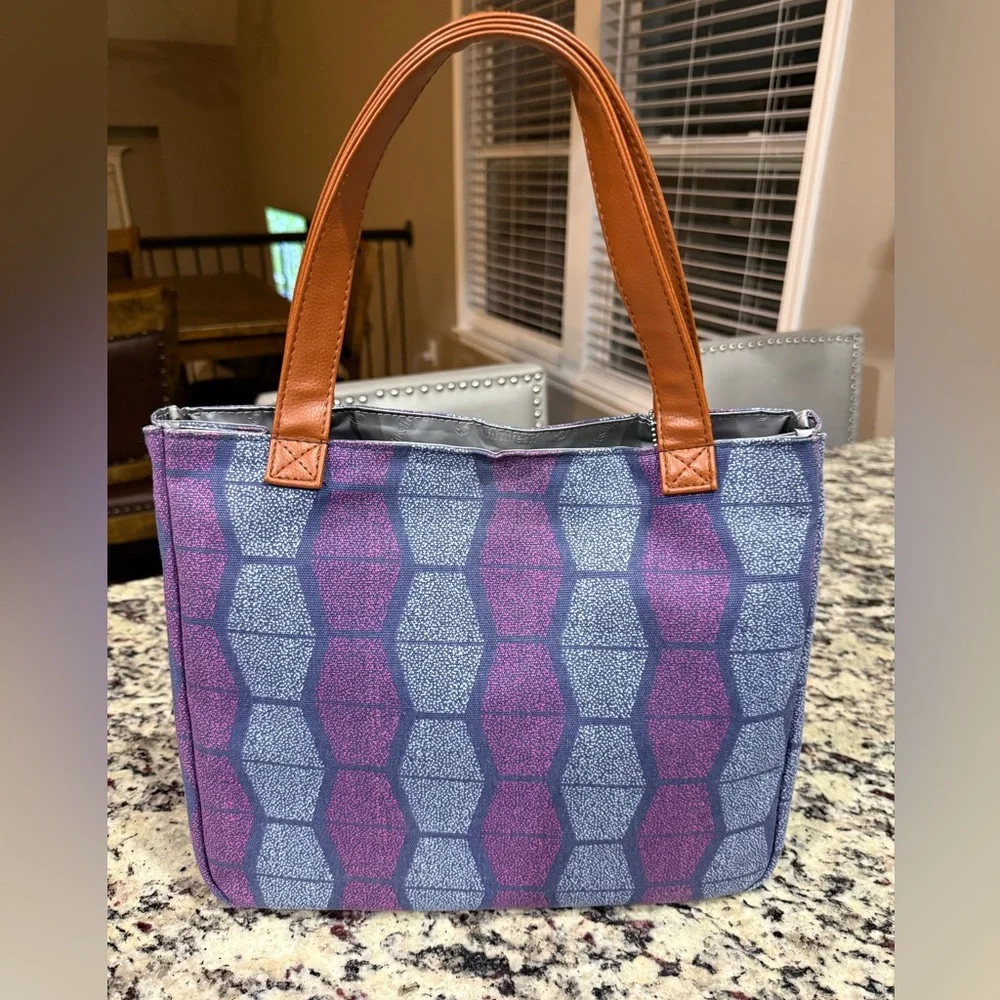 Insulated Tote with Matching Containers